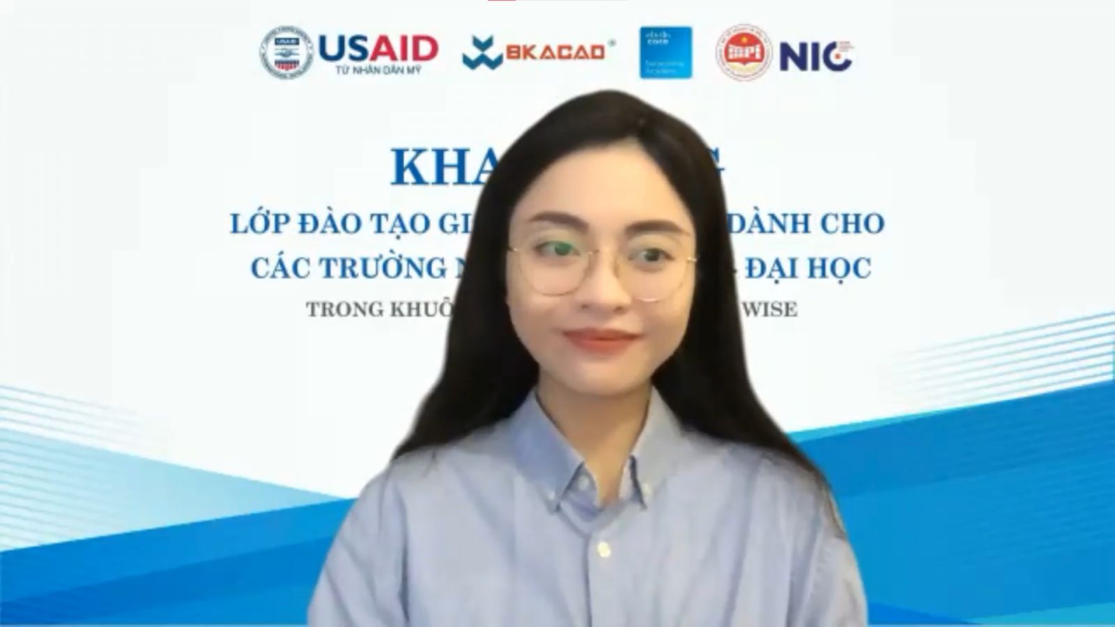 Bà Trịnh Hồng Thu Trang - Đại diện NIC